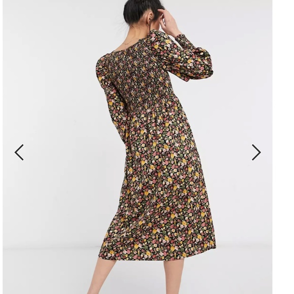 Y.A.S shirred midi dress with puff sleeves in dark floral - Picture 3 of 4